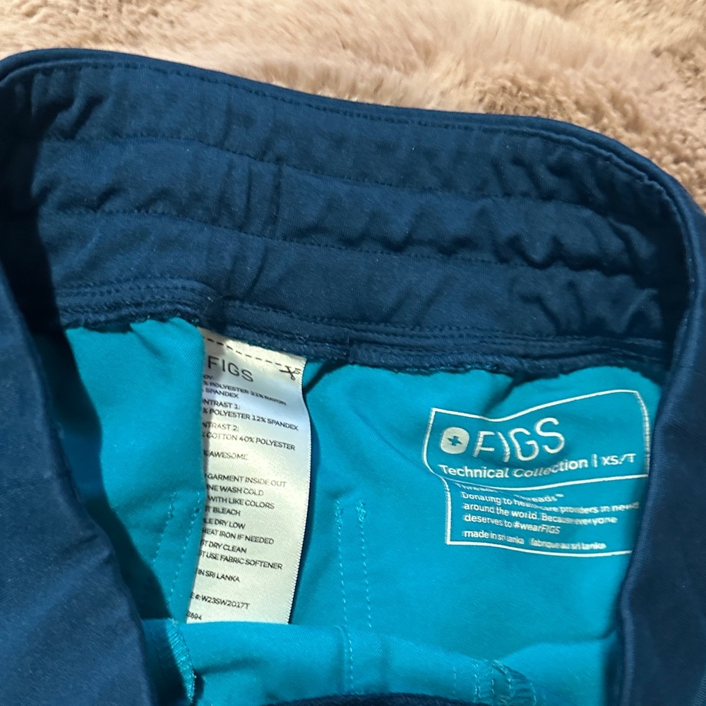 Figs  2 Teal scrub bottoms with Navy Waistband - Picture 3 of 6